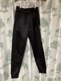 値下げ　ブラックスリムフィットパンツ 130サイズ