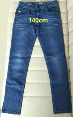 デニムパンツ　Gパン　140cm　女の子用