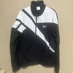 Reebokナイロンジャケット ブラック/ホワイト