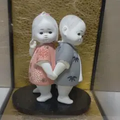 大最終セール！！ケース付き！博多人形　男の子　女の子　ピンク　グレーのサムネイル