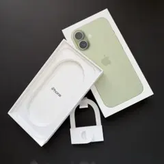 iPhone 17 空箱　グリーン
