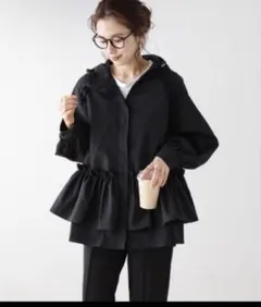 k*♡様 フリル付きブラックマウンテンパーカー