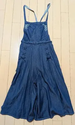 ポンポネット ジャンパースカート