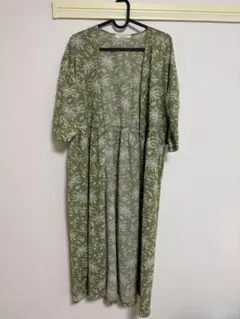 オリーブグリーン 花柄 ロングワンピース　羽織