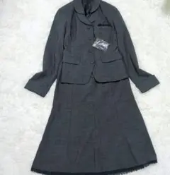 ✨️ほぼ新品✨️フェリシモ　セレモニースーツ　グレー　M　襟フリル　フレア　美品