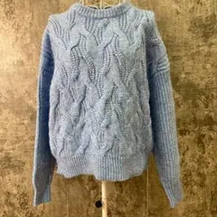 MEDDUM✨ケーブル編みニット　ブルー系ミックスカラー（４０）のサムネイル