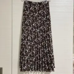 ！値下げしました！LOWRYS FARM 花柄プリーツスカート ブラウン系