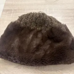 ブラウンファーとニットのフライトキャップ