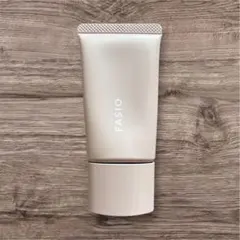 FASIO エアリーステイ BB ティント モイスト 03のサムネイル