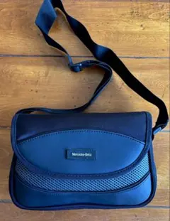 【新年値下げ】メルセデス・ベンツ カメラバッグ 黒