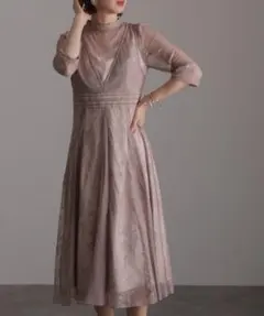 atloのラッセルレースパーティードレス