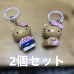 ハローキティ キーホルダー めじるしアクセサリー　チャーム　キティ　日焼け　制服