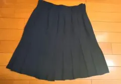 黒　プリーツスカート ひざ丈