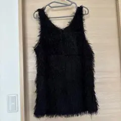 フリンジ付き黒ノースリーブトップス Fサイズ