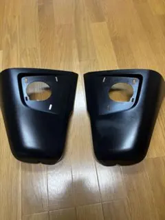 純正部品ダイハツ ハイゼット カーゴカラードコーナーピース フォグランプ付車用のサムネイル
