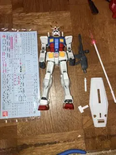 MG RX-78-2ガンダムVer.3.0 ジャンク品　ガンプラ　完成品のサムネイル