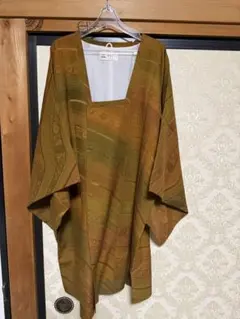 オリーブグリーンとブラウンの羽織