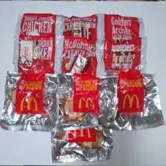 マクドナルドWELOVETO SHARE OUR PASSIONフードストラップ - メルカリ