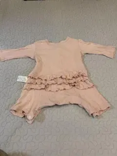 フリル付きピンクロンパース 70cm