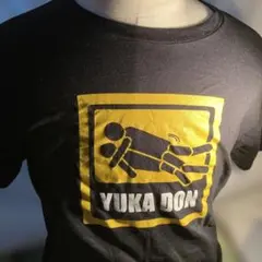 沖縄限定　YUKA DON グラフィックTシャツ ブラックのサムネイル