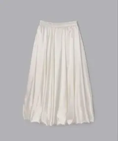 Olu. サテンバルーンスカート 新品タグ付き