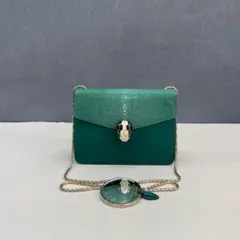 BULGARI ブラックレザー ショルダーバッグaw - メルカリ