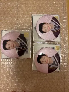 seventeen ウジ　HOLIDAY 缶バッジ