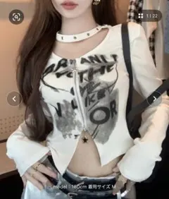 チョーカー風ダブルジッププリントトップス