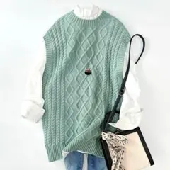 ユナイテッドアローズ⁑ウールカシミヤケーブルニットベスト　くすみグリーン