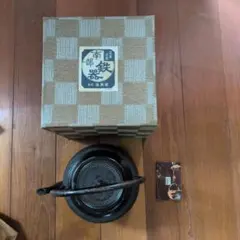 宝舟 佐藤浄清 釜師 銚子 鉄瓶 茶道具 木箱入り 工芸品 当時物 小物 格安 宝舟 佐藤浄清 釜師 銚子 鉄瓶 茶道具 木箱入り 工芸品 当時物 小物