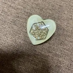 ハート型ブローチ アネモネ