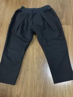 ブリーズ　黒 パンツ　110