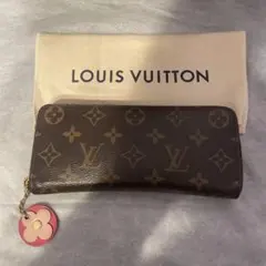Louis Vuitton モノグラム フラワーチャーム　長財布