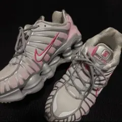 Nike Shox TL ピンク グレー スニーカー 3/8まで限定価格