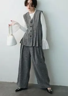 ［美品・1度のみ着用］ソージュ　soeju ツィーディージャカードジレ　グレー 美品・1度のみ着用］ソージュ soeju ツィーディージャカードジレ