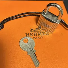美品 エルメス シルバー カデナ 南京錠 パドロック 鍵 キー NO100