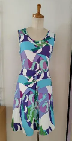 EMILIO PUCCI セットアップ(トップス＆スカート)のサムネイル