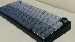 RGBメカニカルキーボード(Aula f75)• ランダムマウスパッドプレゼント