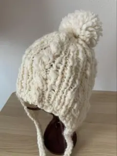 耳あて付き ニット帽 ポンポン ホワイト