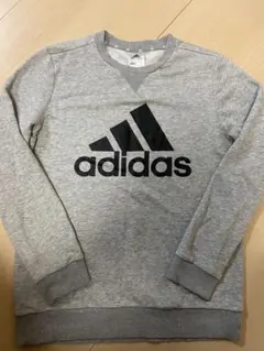 adidas グレー ロゴ入り トレーナー 160
