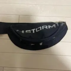 Under Armour ボディバッグ ブラック ウエストポーチ