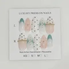 【現品販売】ネイルチップ ドット　海外ガールのサムネイル