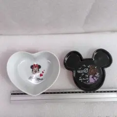 ミニーマウスのボウルとプレートのセット