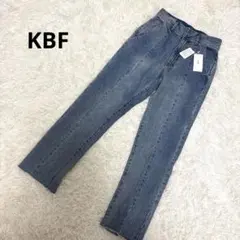 新品 KBF バックスリットストレートデニム デニム アーバンリサーチのサムネイル