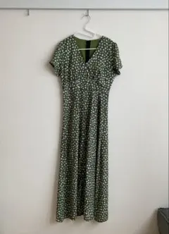 オリーブグリーン 半袖ロングワンピース