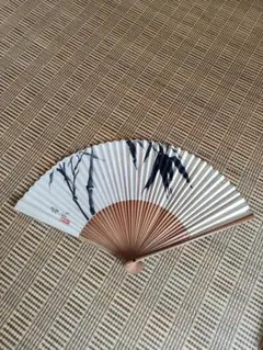 和風扇子 竹の絵柄 白茶
