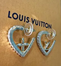 LOUIS VUITTON ハート型イヤリング