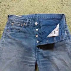 〖 USED 〗リーバイス 501 現行モデル ブリーチ色のサムネイル