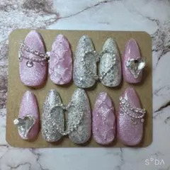 Item thumbnail for item 7f8856a7-d017-476a-a14a-298d1ed3460e