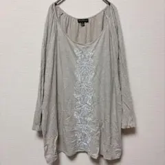 スイートマグノリア 刺繍 長袖チュニック Uネック ビッグサイズ XL ベージュのサムネイル